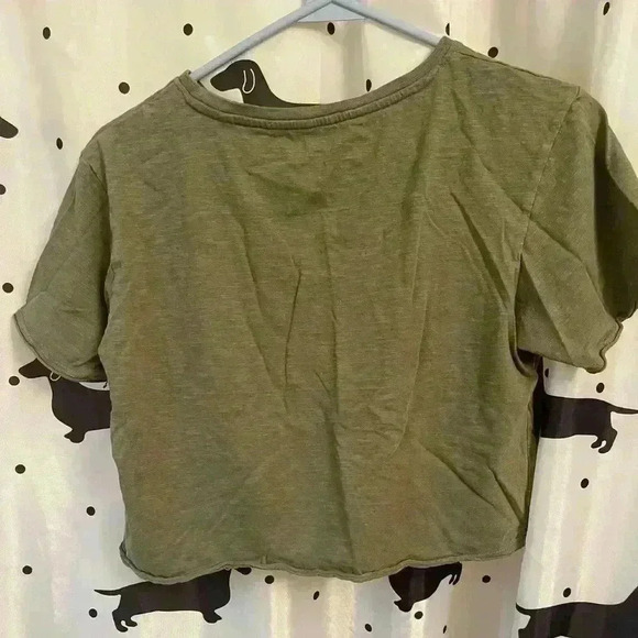 Guess crop  T-shirt - Picture 2 of 3